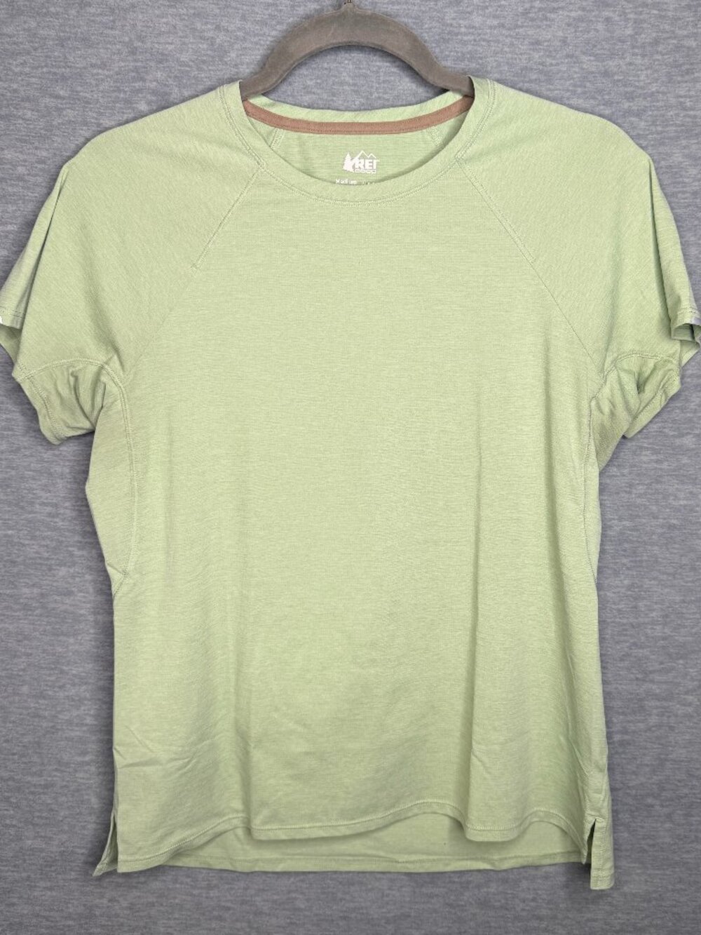 REI Size Medium Mint Green Top Breathable Shirt Lightweight Outdoor Athletic